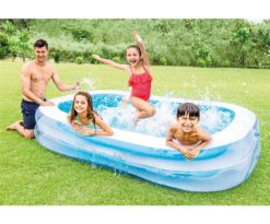 La piscina intex adatta ai più piccoli per divertirsi nei pomeriggi d'estate. Facile da montare si gonfia in pochi minuti.