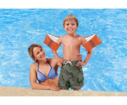 Braccioli da piscina intex per bambini dai 6-12 anni di nascita.