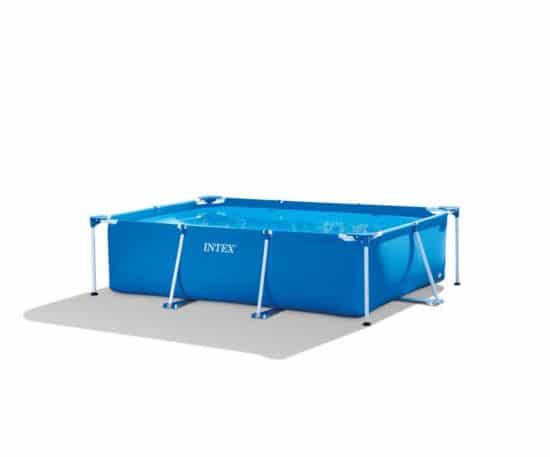 Intex 28270 - Le piscine della linea Metal Frame sono dotate di una robusta struttura in metallo con pareti lateral in PVC laminato a triplice stato con uno spessore extra resistente.