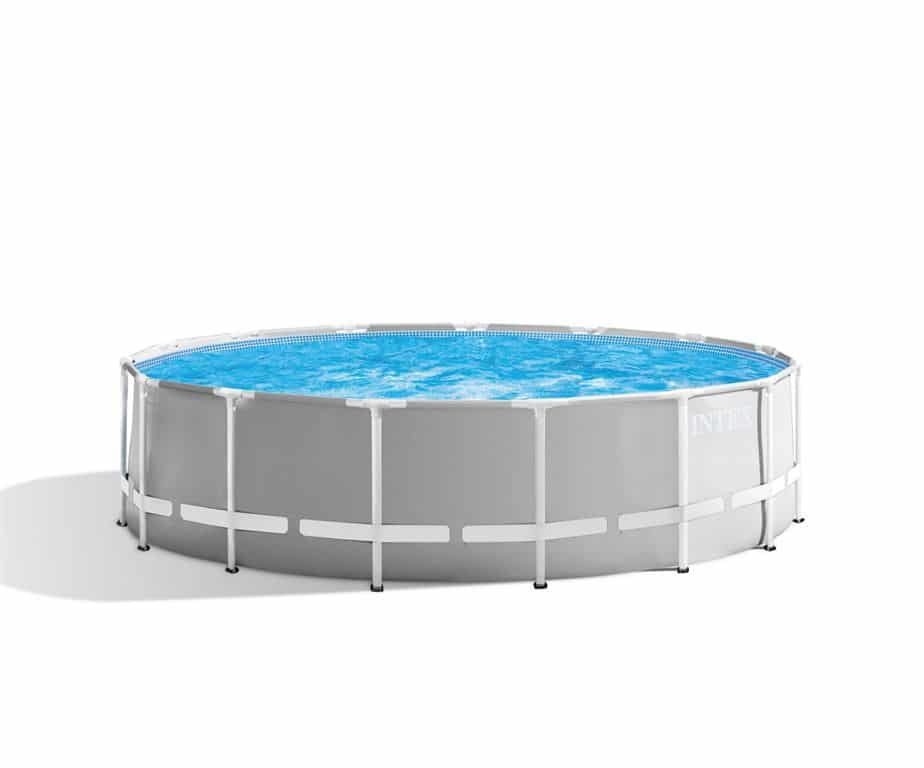 Intex 26726 - Le piscine della linea Prism Frame sono dotate di una robusta struttura in metallo con pareti lateral in PVC triplo strato SUPER –TOUGH™ e acciaio trattato resistente a ruggine e corrosione