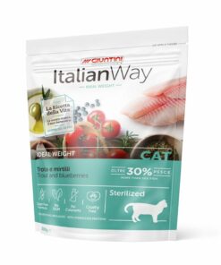 Italian Way Sterilized – Ideal Weight Trota e Mirtilli è un alimento formulato senza cereali per rispondere alle esigenze di gatti sterilizzati di qualsiasi taglia.